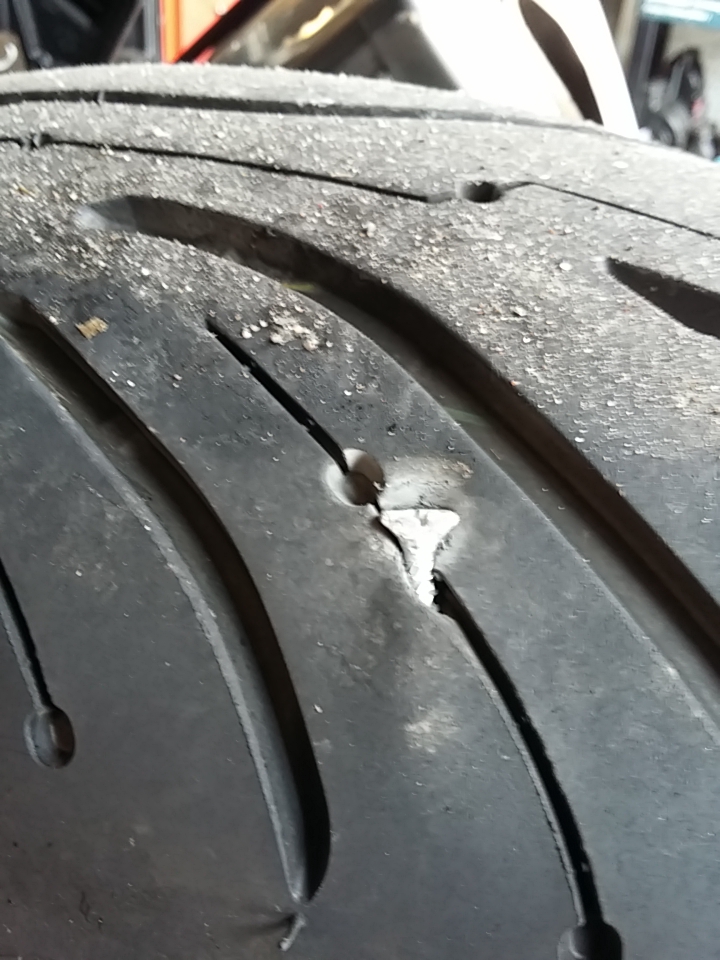 Screw in a new tyre